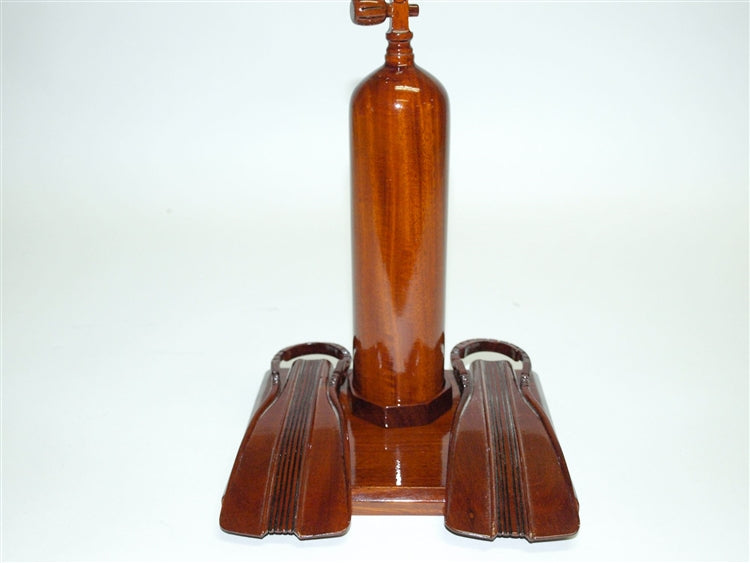 Scuba wood model